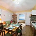 Casa Raffaele, Terrace With Solarium And Sea View 펜션 콩카데이마리니